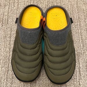 Teva ReEMBER Terrain slip on shoes w9 m7